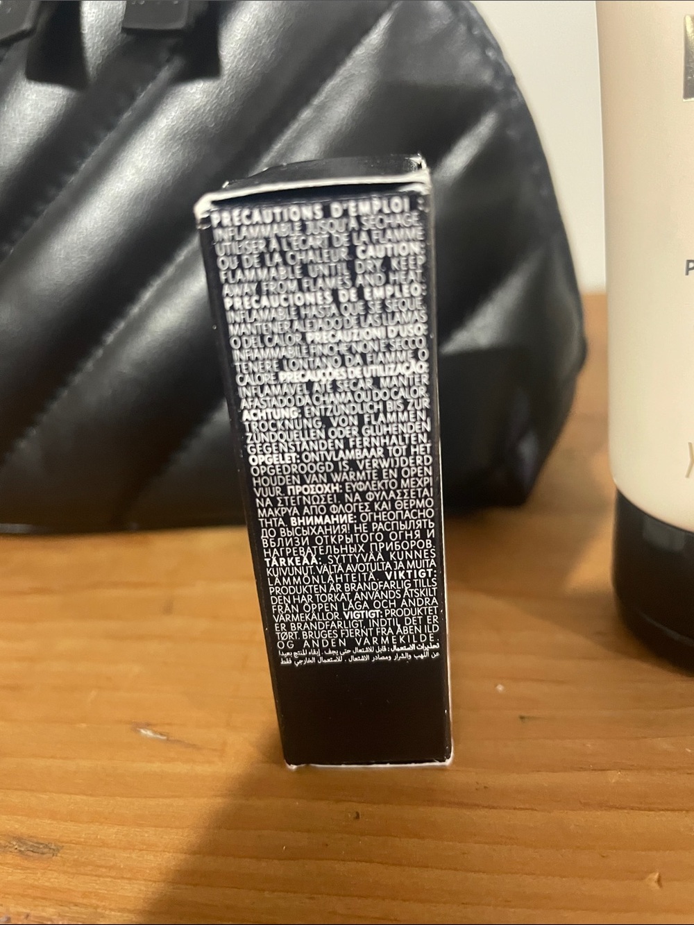 🌼 Yves Saint Laurent Libre Set — 
Pouch Mini Sample Balm/Lotion - Picture 8 of 17
